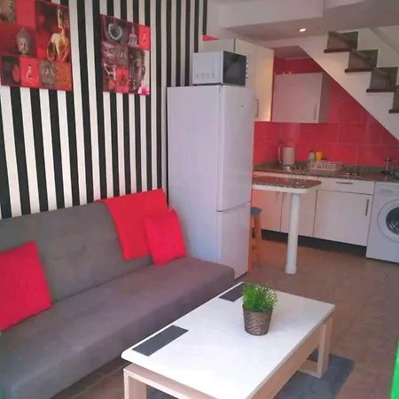 Dunaflor Red Apartment *